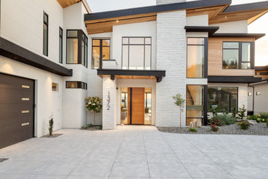 Inspiration for a modern home design remodel in Vancouver