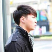 Andrew Zhou's photo
