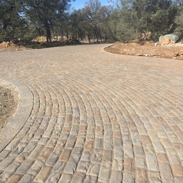 20,000 sf driveway using Old World Pavers by Belgard