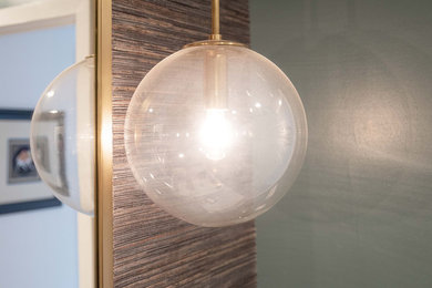 Example of a minimalist bathroom design in Tampa