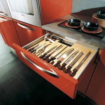 Modern Italian Custom Made Kitchens by LUBE