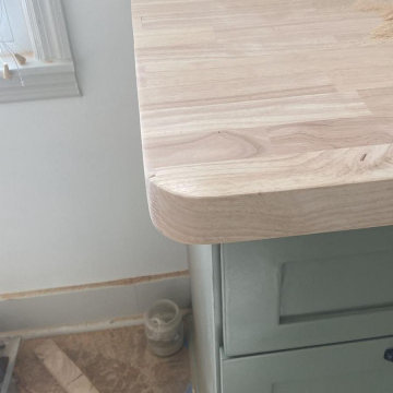 Kitchen Remodel – Custom Wood Countertops & Cabinet Refinishing
