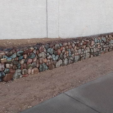Gabion retaining walls for gardens, with stairs