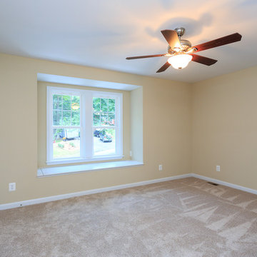 Beech Bungalow - Efficient split foyer design