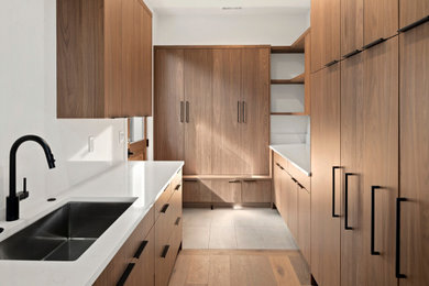 Example of a minimalist home design design in Seattle