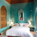 Arteriors Aqua Pearlescent Metallic paint finish - Contemporary