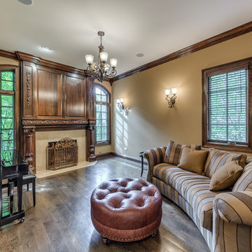 Traditional Living Room