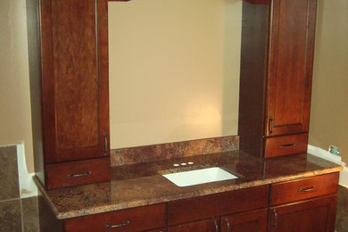 Example of a classic bathroom design in Chicago