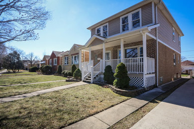 Example of a classic home design design in Chicago