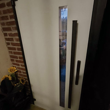 Dekton 0163 Ardesia Nero with fingerprint smart lock
