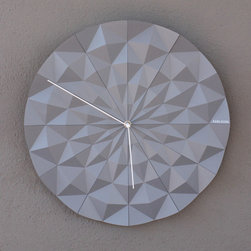 facet clock &ndash; grey - Clocks
