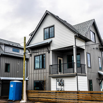 3911 27 Vernon Ave