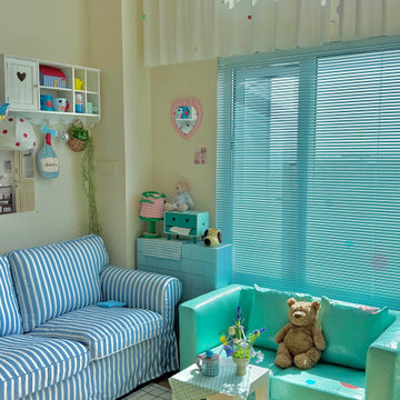 How can someone who's already 36 live in a house like this?