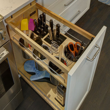 Modern Farmhouse Kitchen & Mudroom