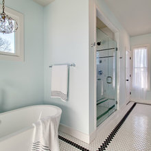 Girls Bath - Hex White Black Dot