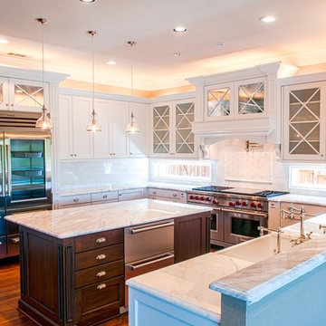 Spectacular Kitchen / Calacatta Gold Marble