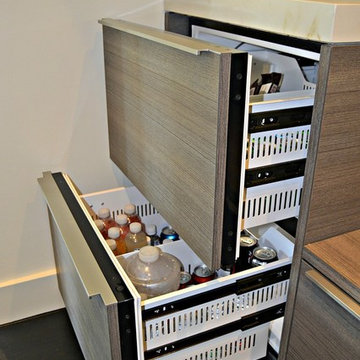 Muller Residence Entry storage by Poggenpohl