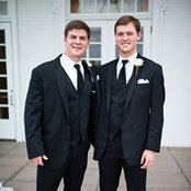 Alex Warren's photo