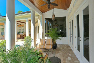 Inspiration for a tropical home design remodel in Tampa