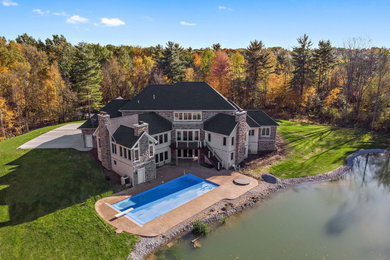Exterior home idea in Other