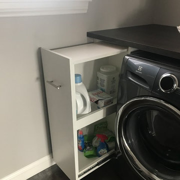 LAUNDRY ROOM WITH MASTER CLOSET PASS THROUGH