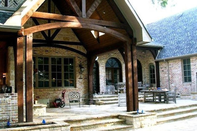 Exterior home photo in Dallas