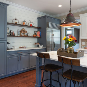 Modern Farmhouse Kitchen in Chicago Suburbs