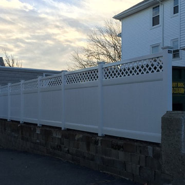 Vinyl Board and Lattice top fence