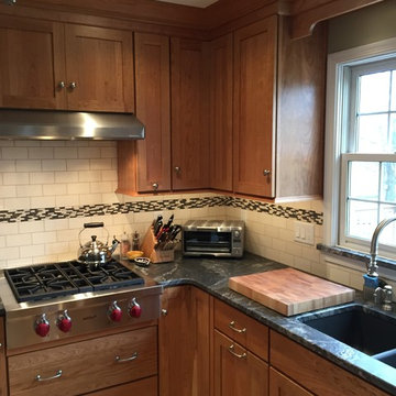 Natural Cherry with "Silver Waves" Leather Granite