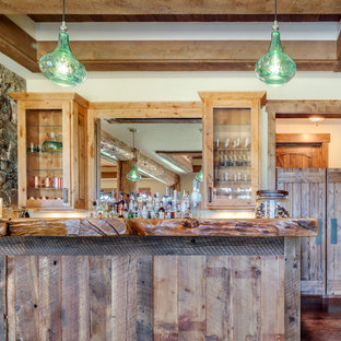 75 Beautiful Rustic U-Shaped Home Bar Pictures & Ideas | Houzz