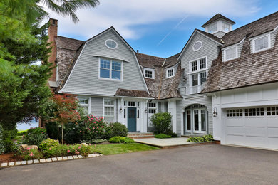 Example of a classic exterior home design in New York