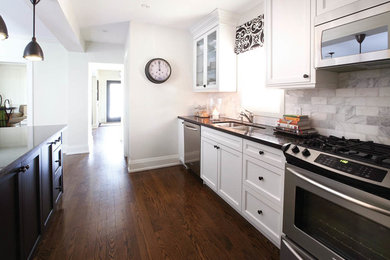 Elegant kitchen photo in Toronto
