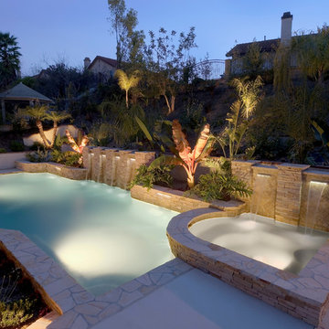 Custom Swimming Pools