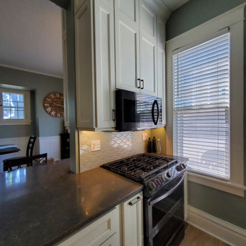 Cathedral Neighborhood Kitchen
