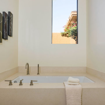 Modern: Bathroom