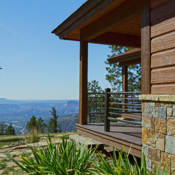 Rustic Mountain Guest Home