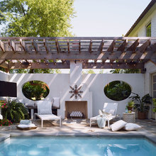 Benedición - Patio & Fireplace