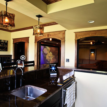 Martin Bar/Lounge/Theater
