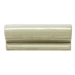 Ceramic Alhambra Cornice Molding in Uvas - Tile