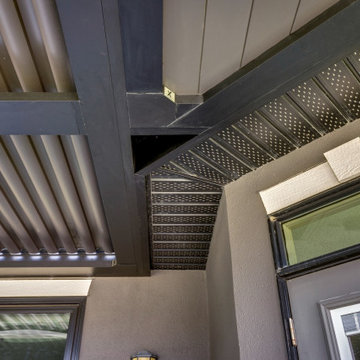 Adjustable Pergola with Pan Roofs Feat. Phantom Motorized Screens