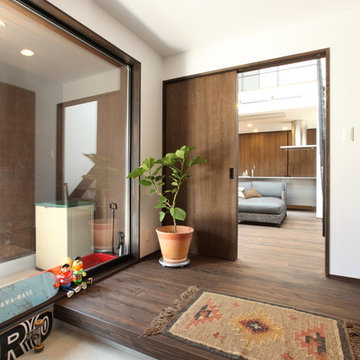 素材や質感にこだわった　カフェ風の住まい