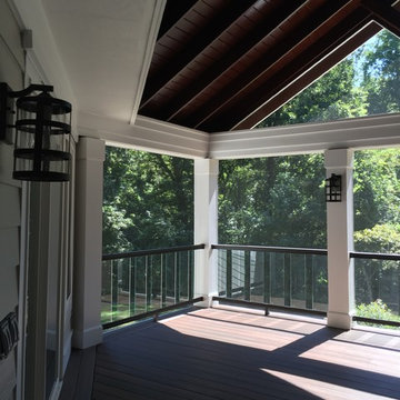 532 - Screen Porch