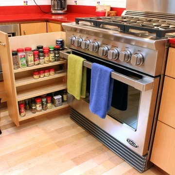 Spice Rack Base Cabinet with Cat