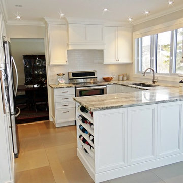 Fresh and Bright West Island Kitchen
