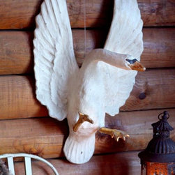 Soaring Swan Figure - Decorative Objects And Figurines