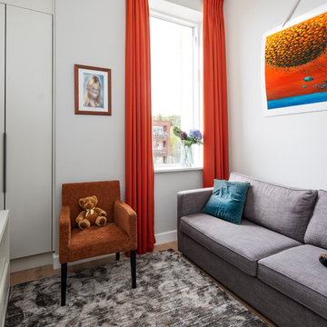 Small TV room / playroom