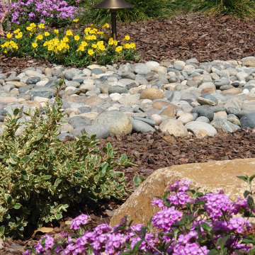 DESIGN TO COMPLIMENT MAPLE TREES