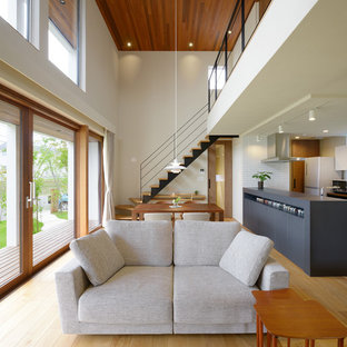 Asiatisches Wohnzimmer in Sonstige