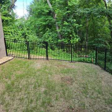 Sloped Yard Aluminum Fencing - Downtown Rogers
