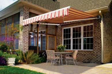 Example of a transitional deck design in Philadelphia
